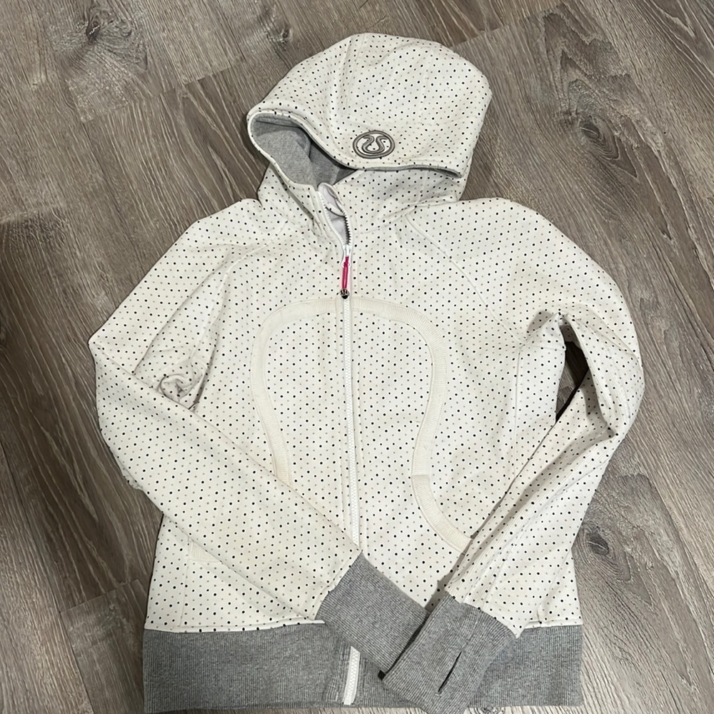 Lululemon hoodie size 10